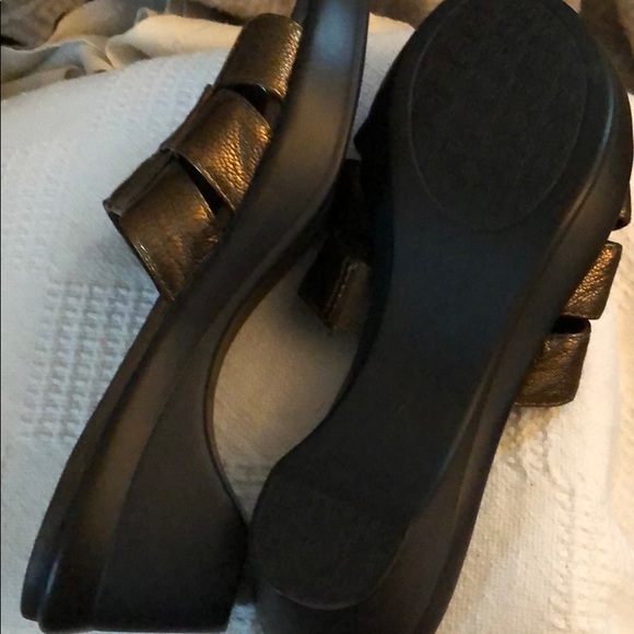 Copper Nine West Sandals Sz 7 - Picture 4 of 4